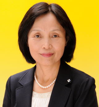 傱